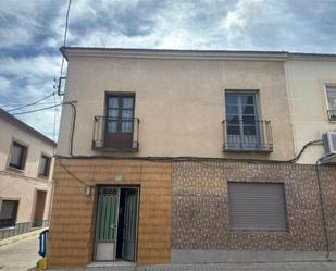 Exterior view of House or chalet for sale in Consuegra  with Terrace