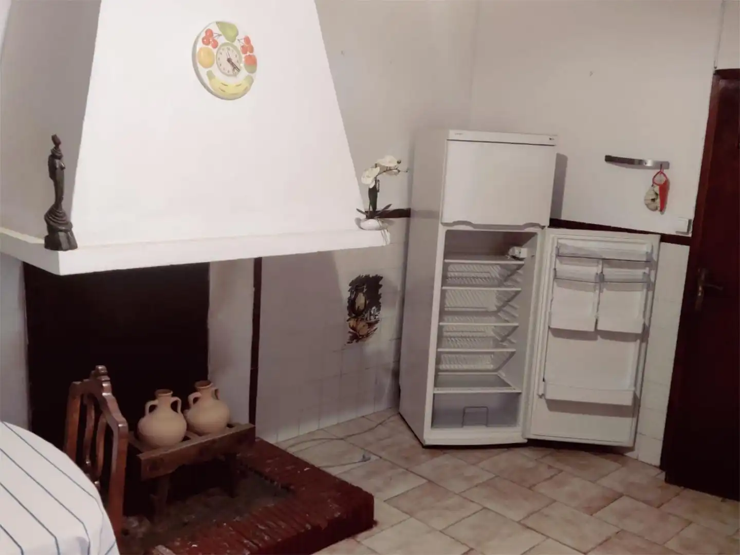 Casa adosada en venta en Calle San Sebastián, 62, Marmolejo Cocina de Casa adosada en venta en Marmolejo con Aire acondicionado, Terraza y Trastero
