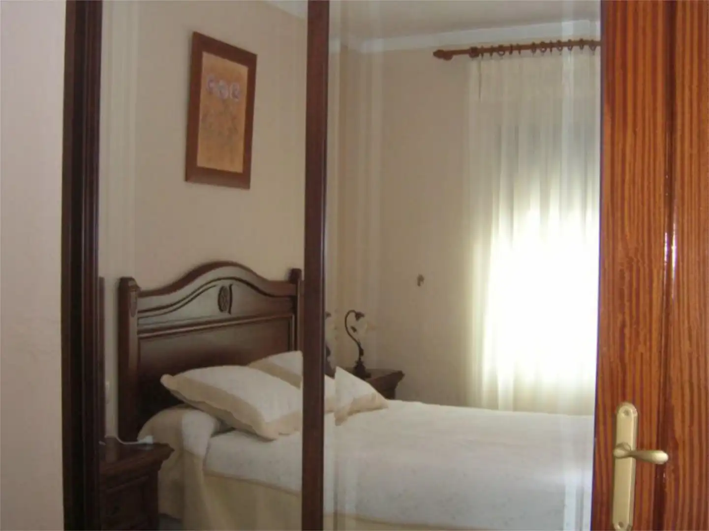 Erdgeschoss zum Verkauf in Calle San Francisco, 13, Madrigalejo Schlafzimmer von Erdgeschoss zum Verkauf in Madrigalejo mit Klimaanlage, Heizung und Möbliert