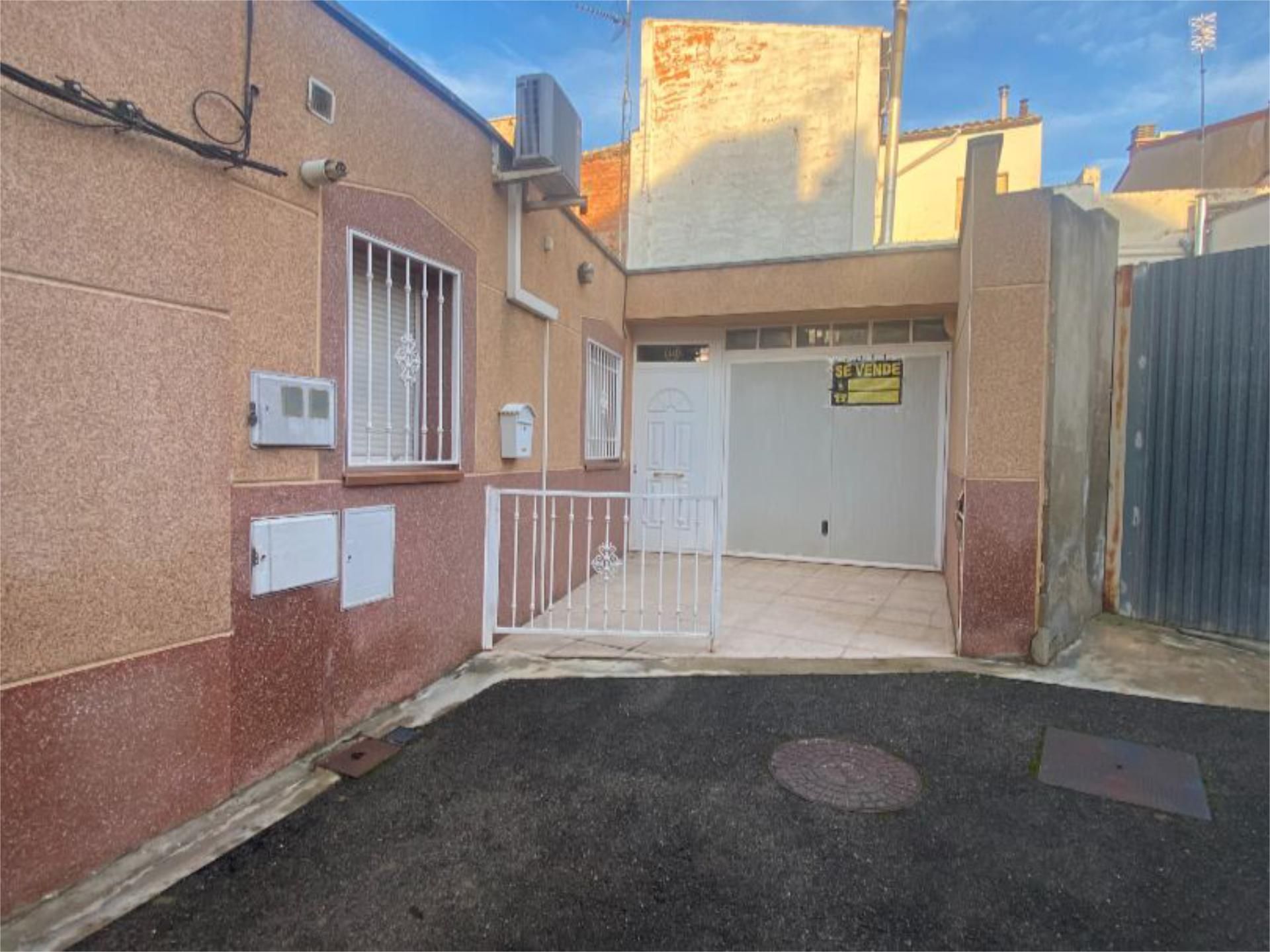 Exterior view of Garage for sale in Alfaro