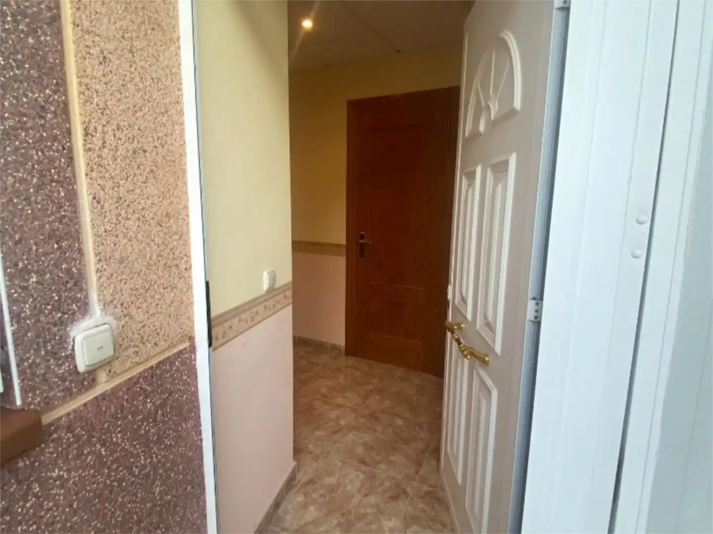 Garage for sale in Alfaro