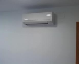 Bedroom of Premises to rent in Castellón de la Plana / Castelló de la Plana  with Air Conditioner