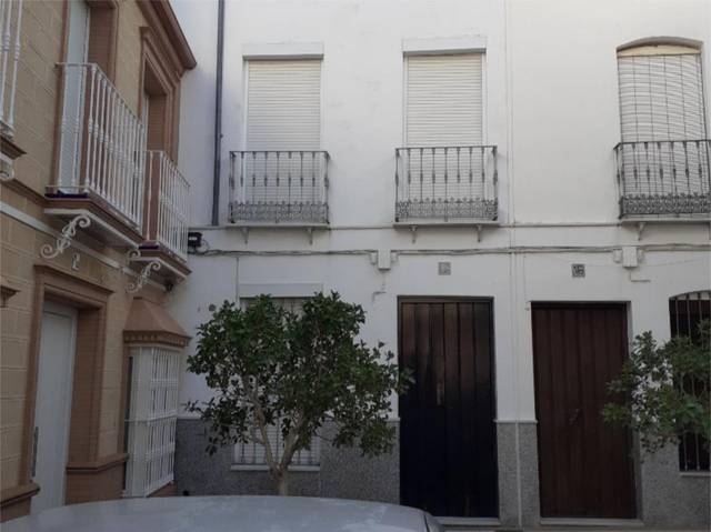 Casa adosada en Venta en Plaza de la Constitucion, 17 en El Saucejo