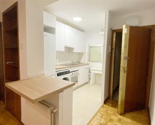 Kitchen of Flat to rent in  Madrid Capital  with Air Conditioner, Heating and Parquet flooring