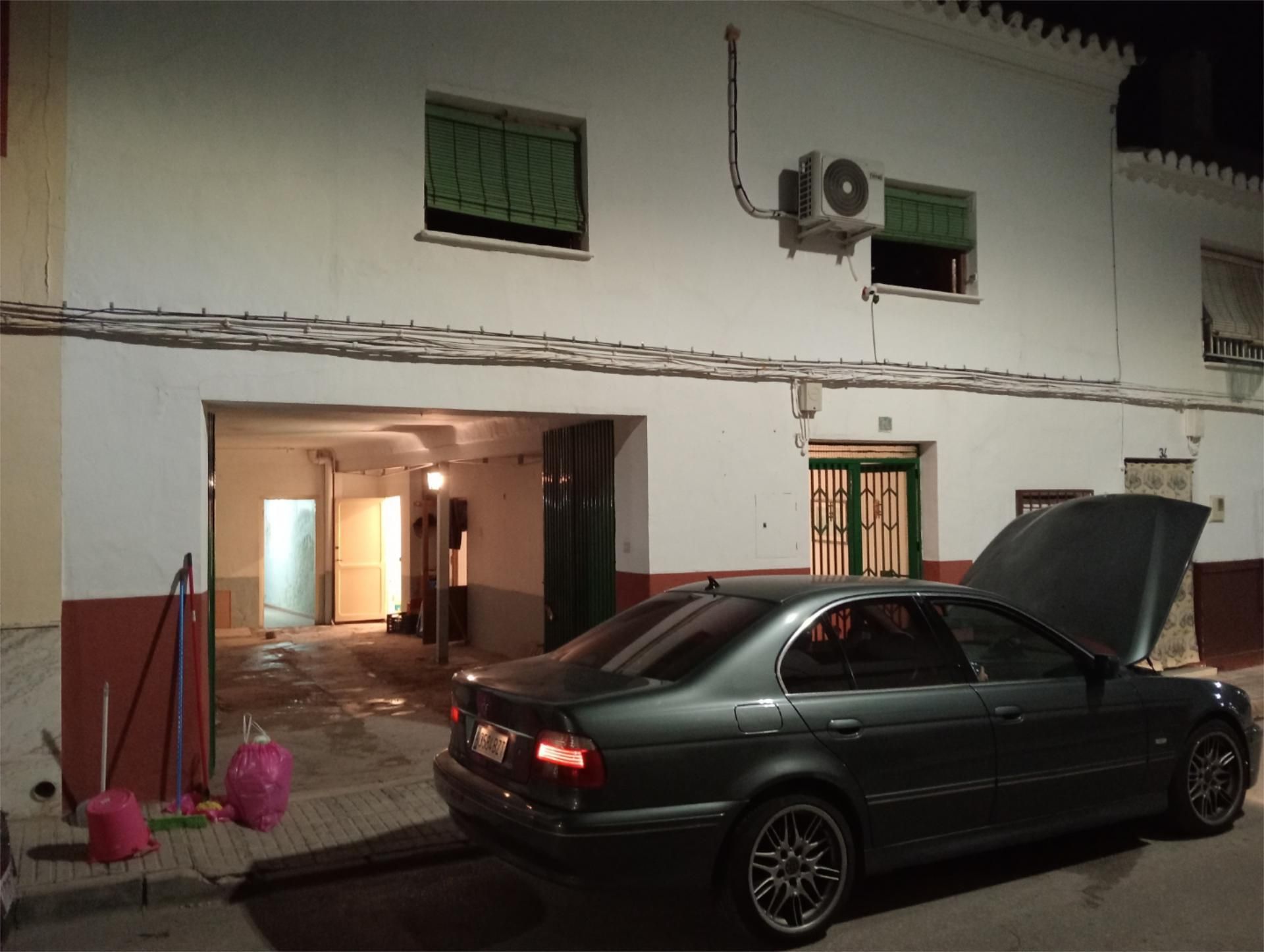 Vista exterior de Casa o xalet en venda en Herencia amb Aire condicionat