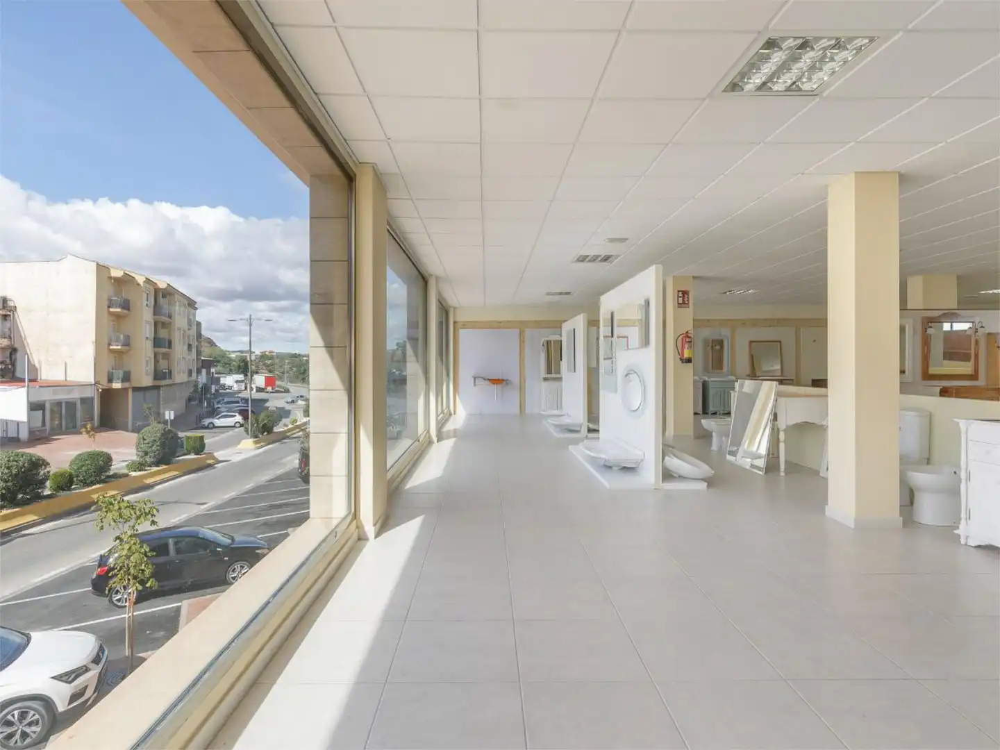 Fabrikhallen zur Miete in Avenida Andalucía, 1, Loja Fabrikhallen zur Miete in Loja mit Klimaanlage und Heizung