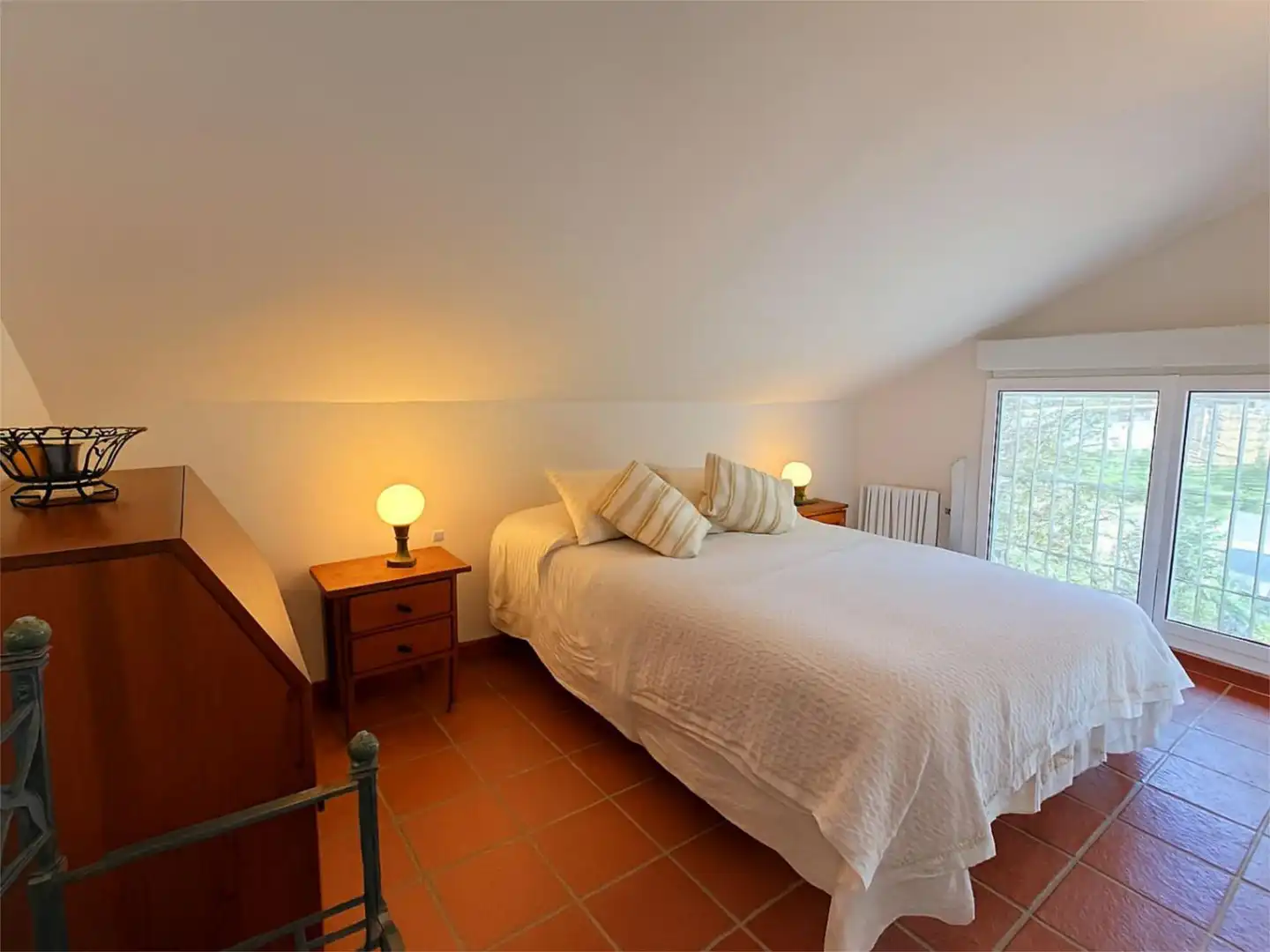 Habitación de Casa o chalet en venta en Corral-Rubio con Calefacción, Jardín privado y Terraza