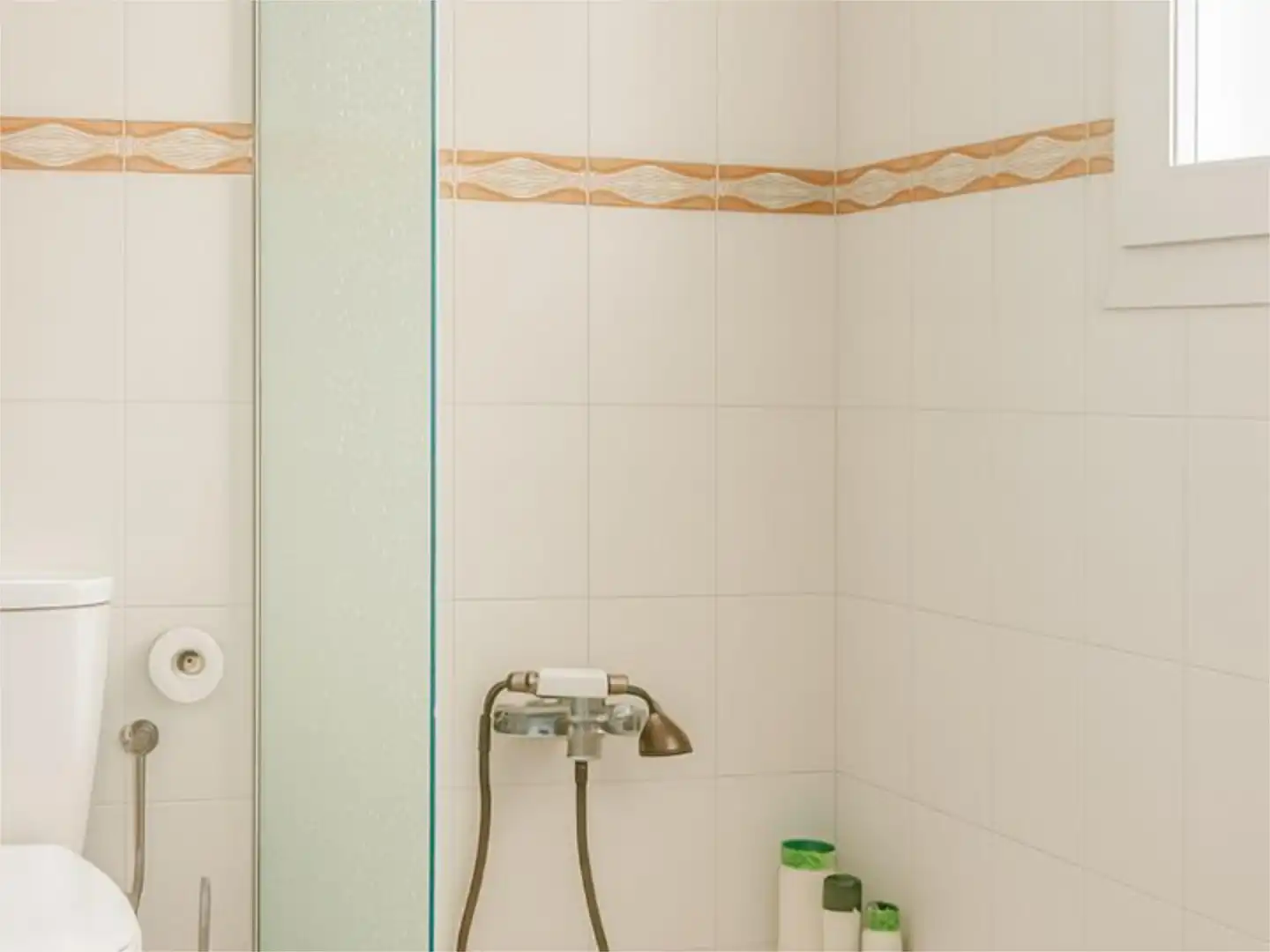 Baño de Casa o chalet en venta en Corral-Rubio con Calefacción, Jardín privado y Terraza