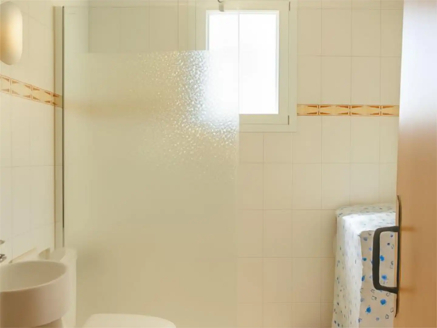 Baño de Casa o chalet en venta en Corral-Rubio con Calefacción, Jardín privado y Terraza