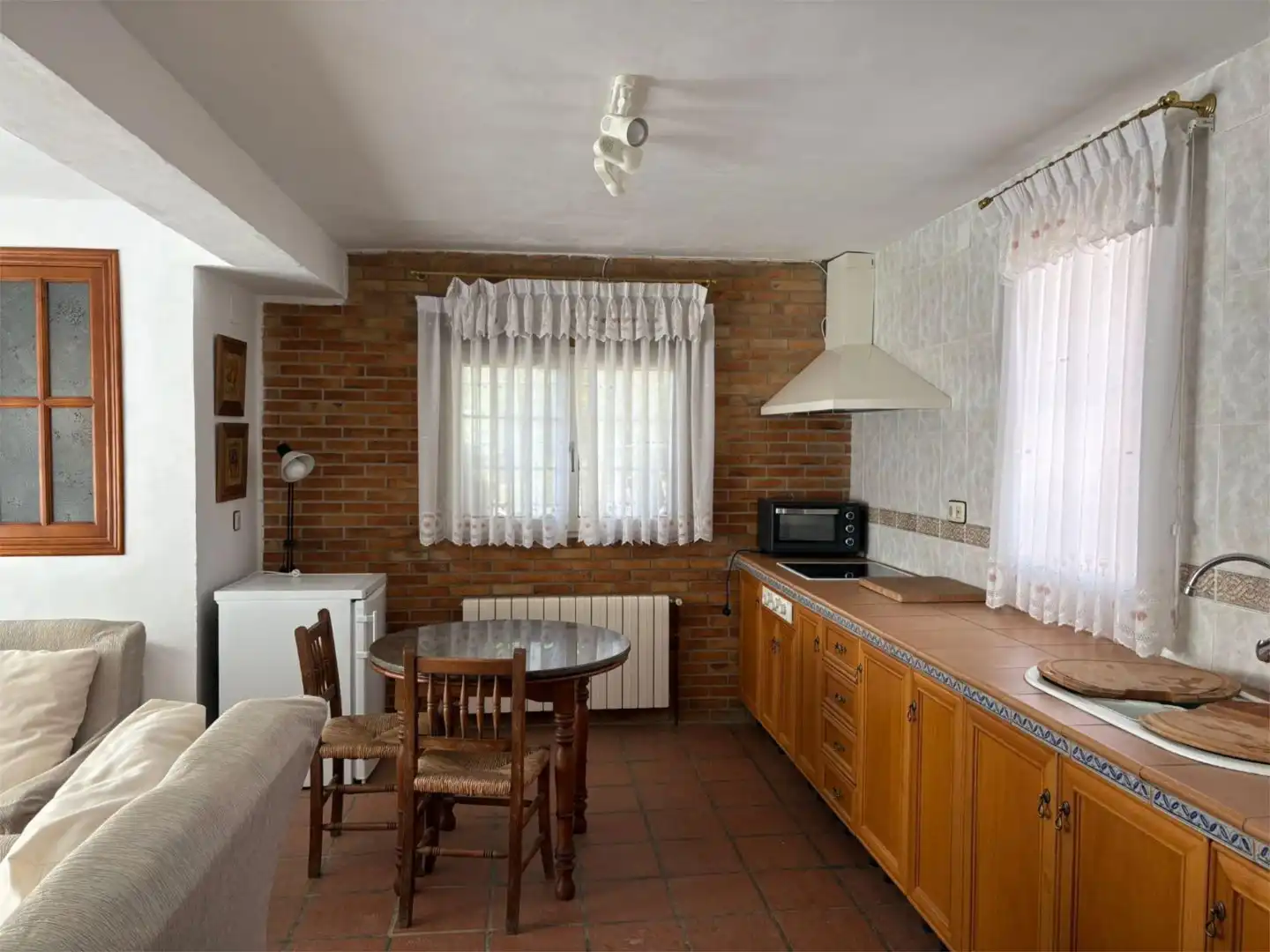 Cocina de Casa o chalet en venta en Corral-Rubio con Calefacción, Jardín privado y Terraza