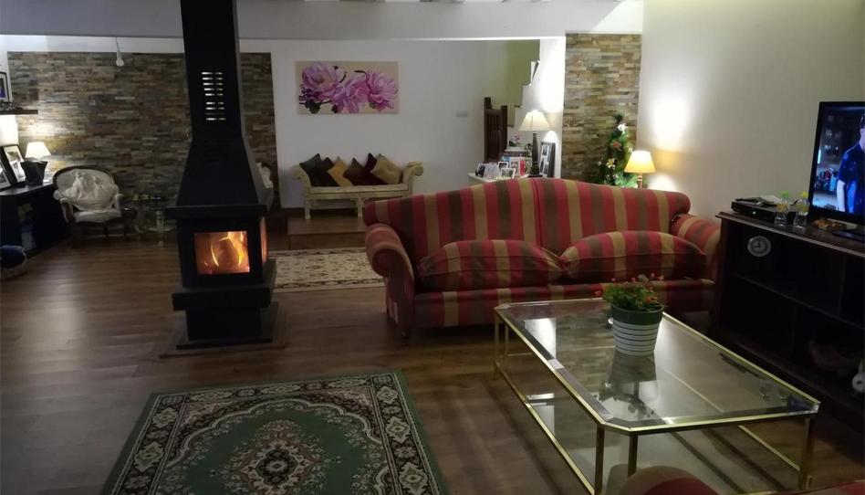 Foto 1 de Casa adosada de alquiler en Barrio Fresnedo, 6, Alfoz de Lloredo, Cantabria