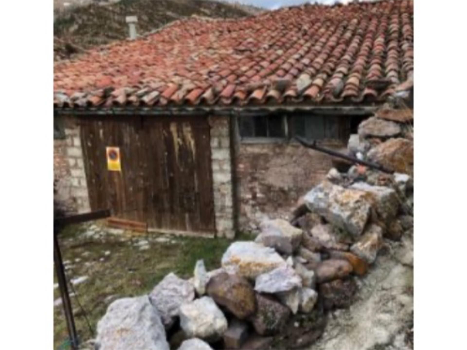 Exterior view of House or chalet for sale in Castellar de n'Hug