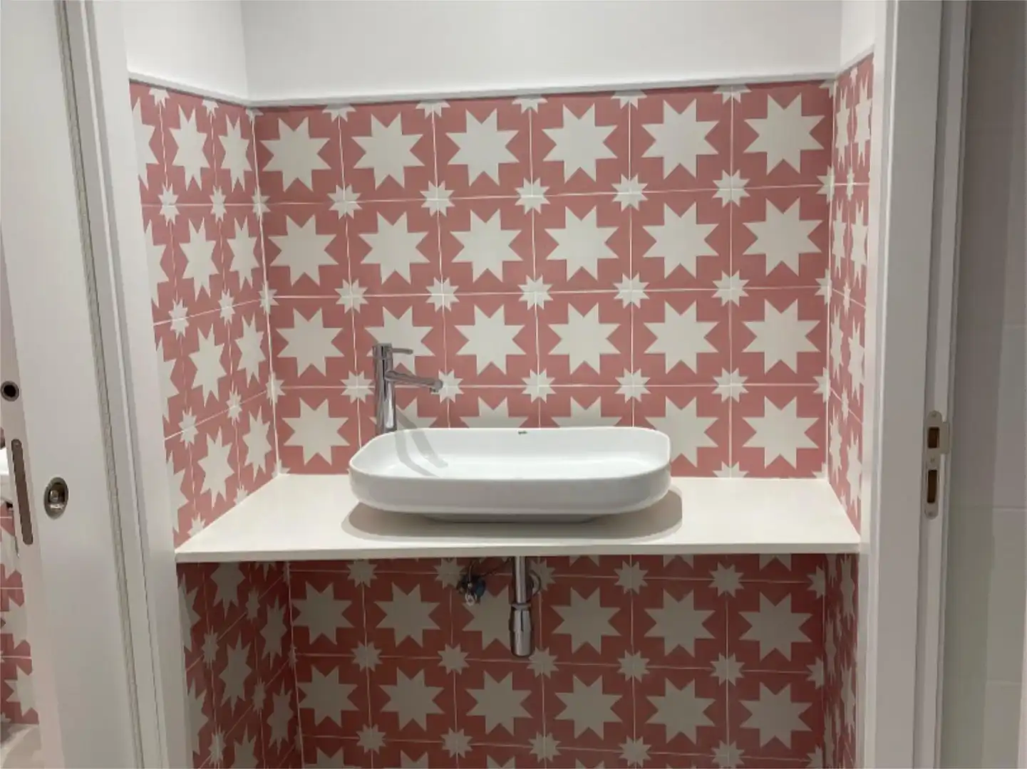 Baño de Local en traspaso en Olot con Aire acondicionado, Calefacción y Amueblado
