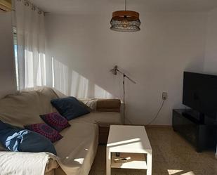 Living room of Flat to share in Badalona  with Air Conditioner, Furnished and Oven