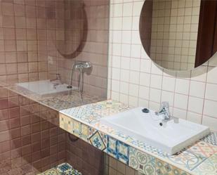 Bathroom of Flat for sale in Badajoz Capital  with Air Conditioner, Heating and Balcony