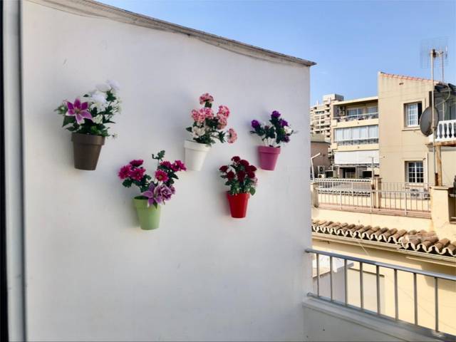 Piso en Alquiler en Calle Mar, 1 en La Carihuela - Los Nidos