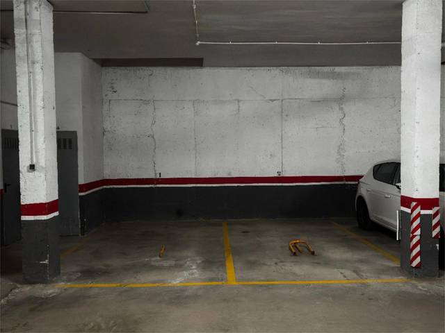 Garaje en Alquiler en Plaça de Gafaut, 7 en Vinalesa