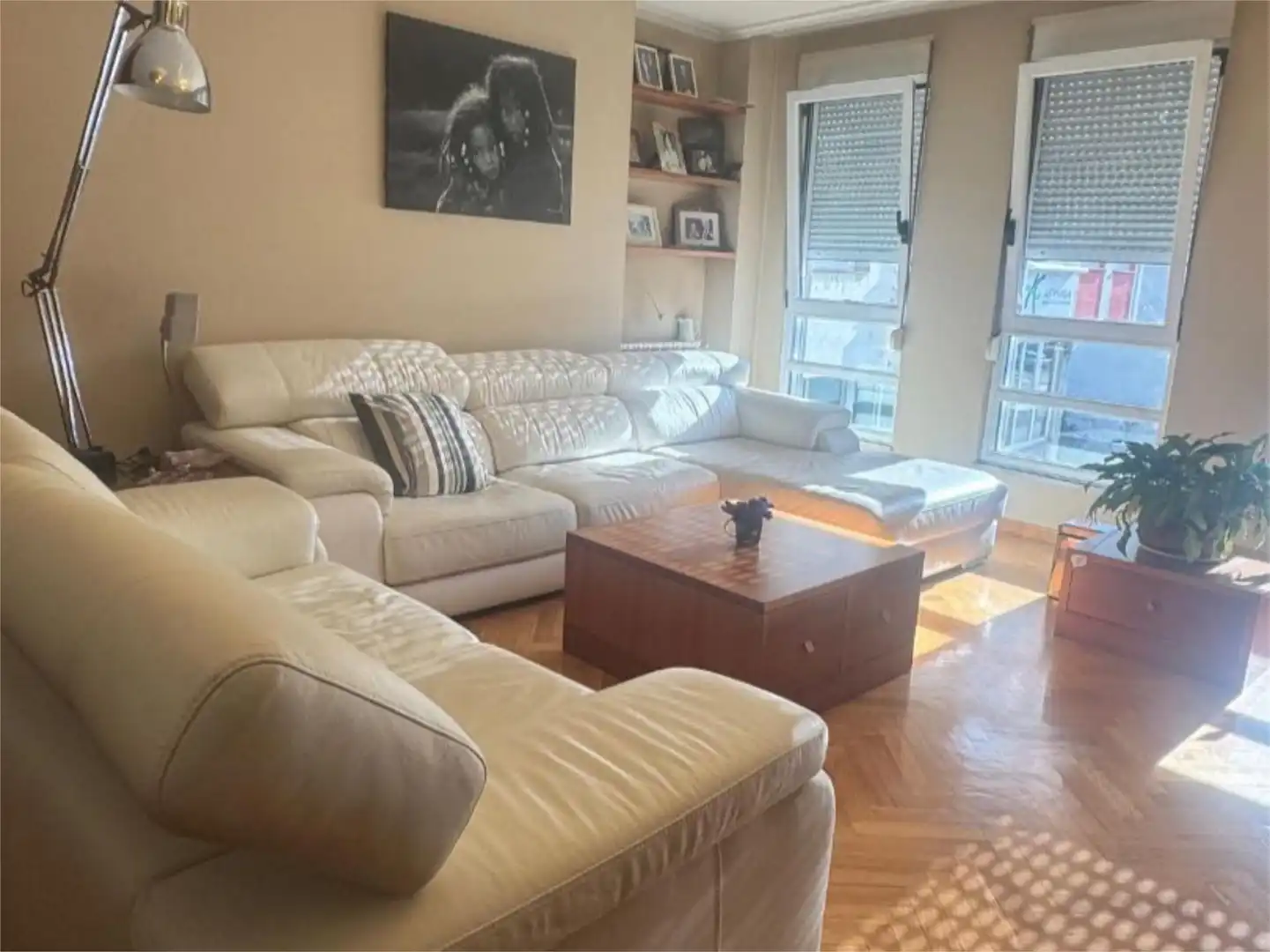 Sala de estar de Piso en venta en Lugo con Calefacción, Parquet y Terraza