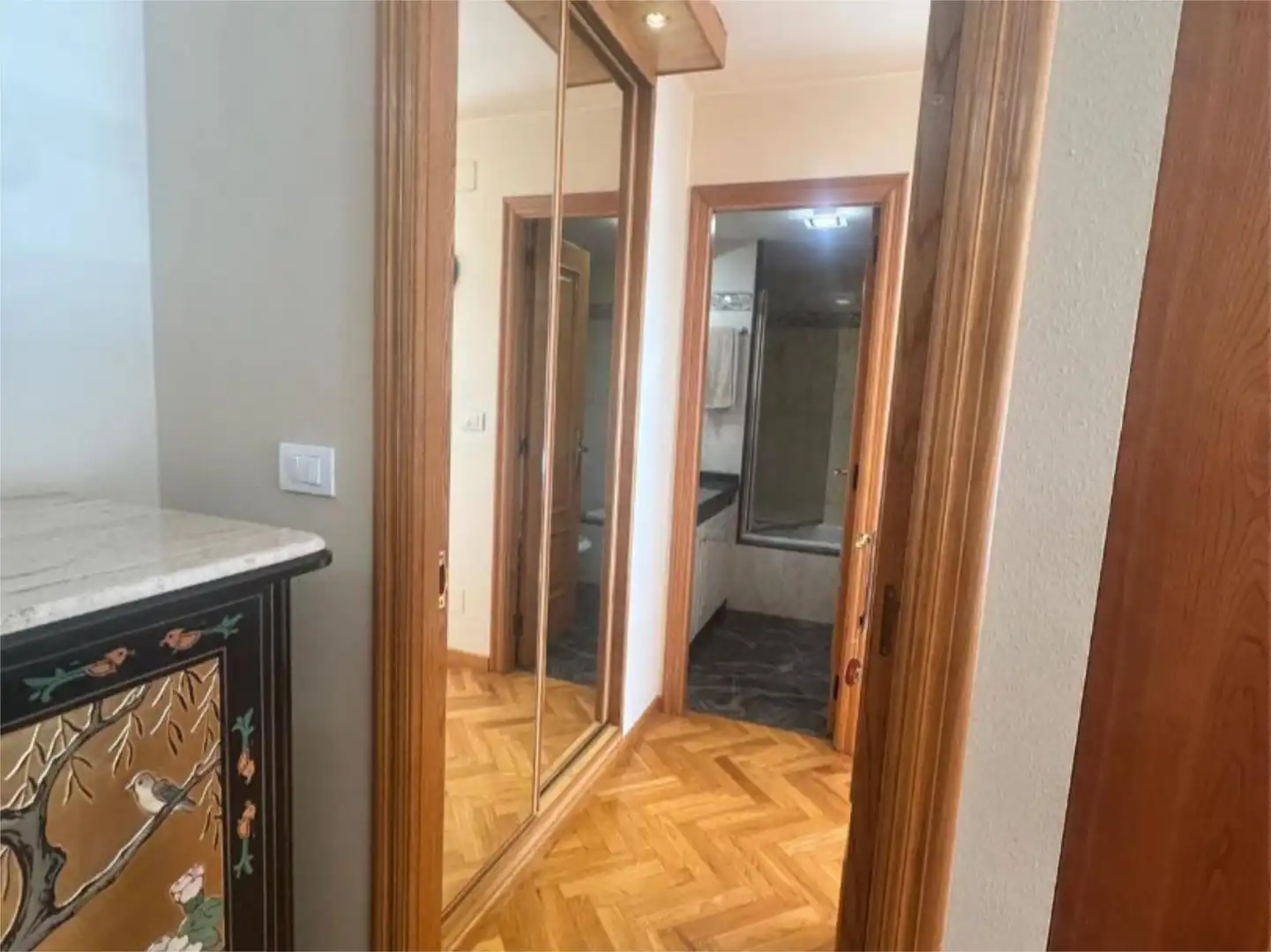 Piso en venta en Lugo con Calefacción, Parquet y Terraza