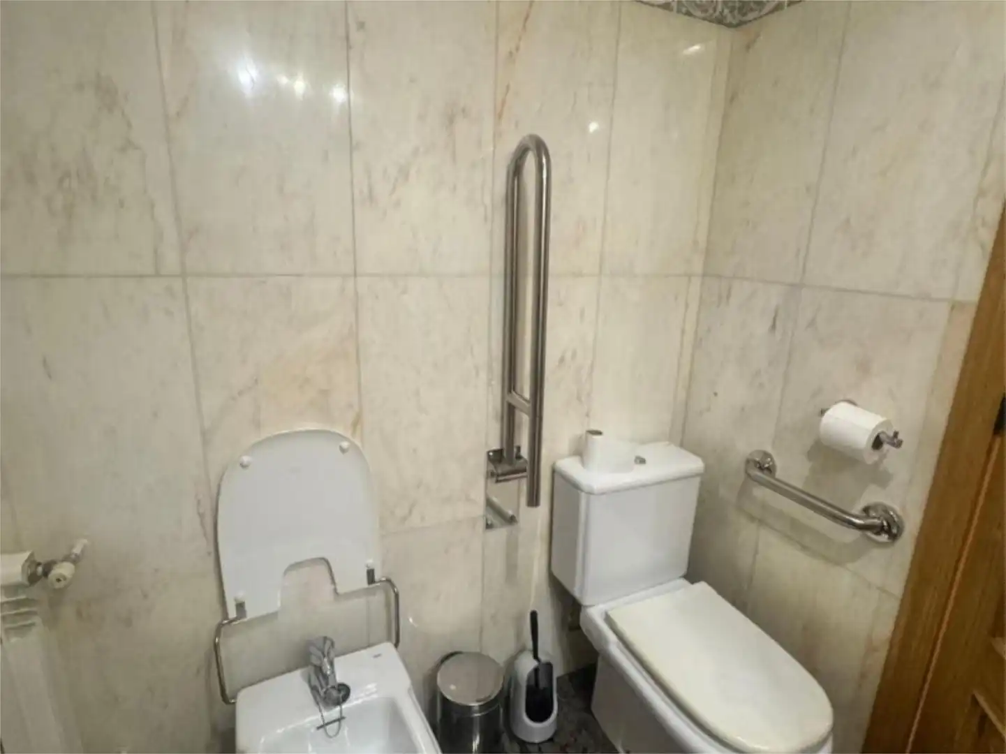 Baño de Piso en venta en Lugo con Calefacción, Parquet y Terraza