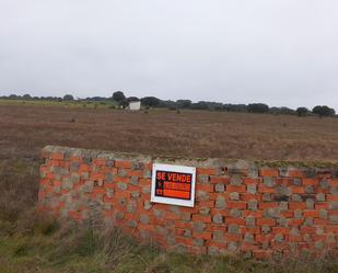 Grundstücke zum verkauf in Pedrosillo de los Aires