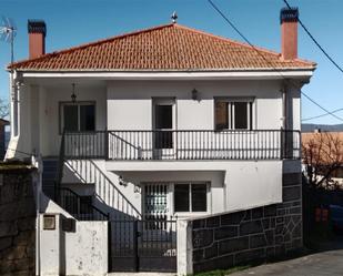 Außenansicht von Haus oder Chalet zum verkauf in Lobios mit Heizung, Terrasse und Abstellraum