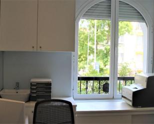 Balcony of Premises to rent in  Madrid Capital  with Air Conditioner, Heating and Furnished