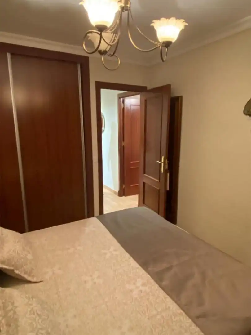 Schlafzimmer von Wohnung zur Miete in Málaga mit Klimaanlage, Heizung und Terrasse