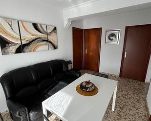 Living room of Flat to share in  Sevilla Capital  with Air Conditioner, Terrace and Furnished