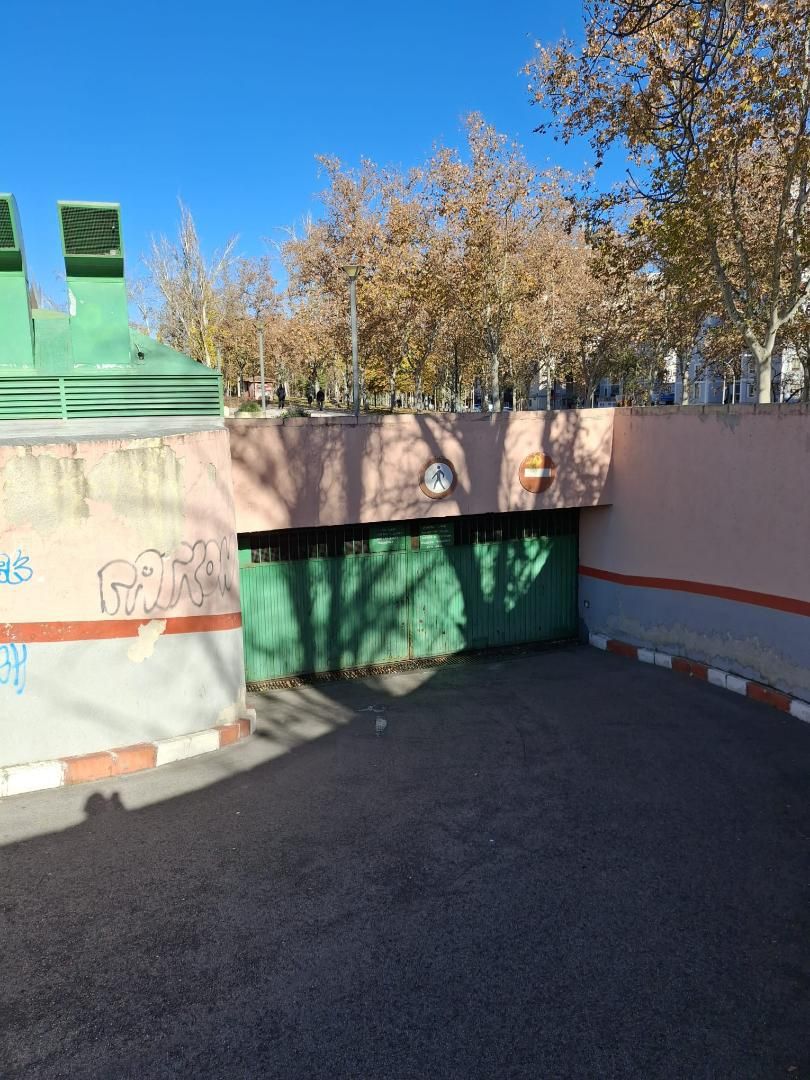 Aparcament de Garatge en venda en Leganés