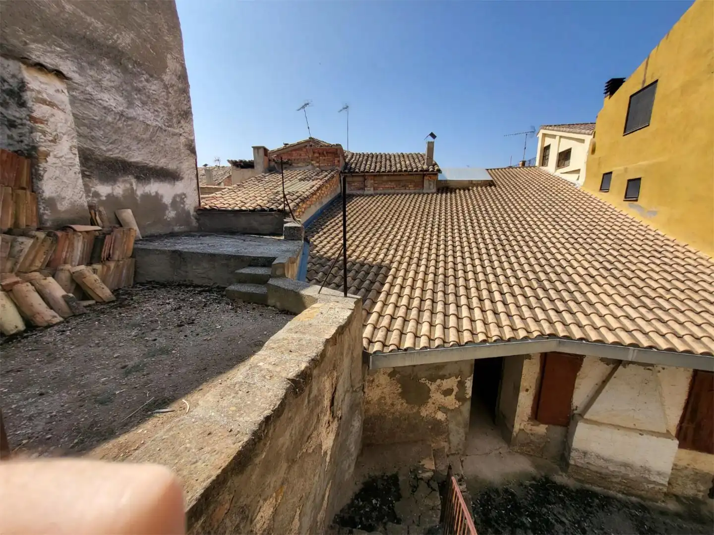 Exterior view of Detached homes for sale in Benabarre  with Private garden, Terrace and Balcony