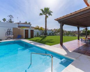 Swimming pool of House or chalet to rent in Marbella  with Air Conditioner, Heating and Private garden