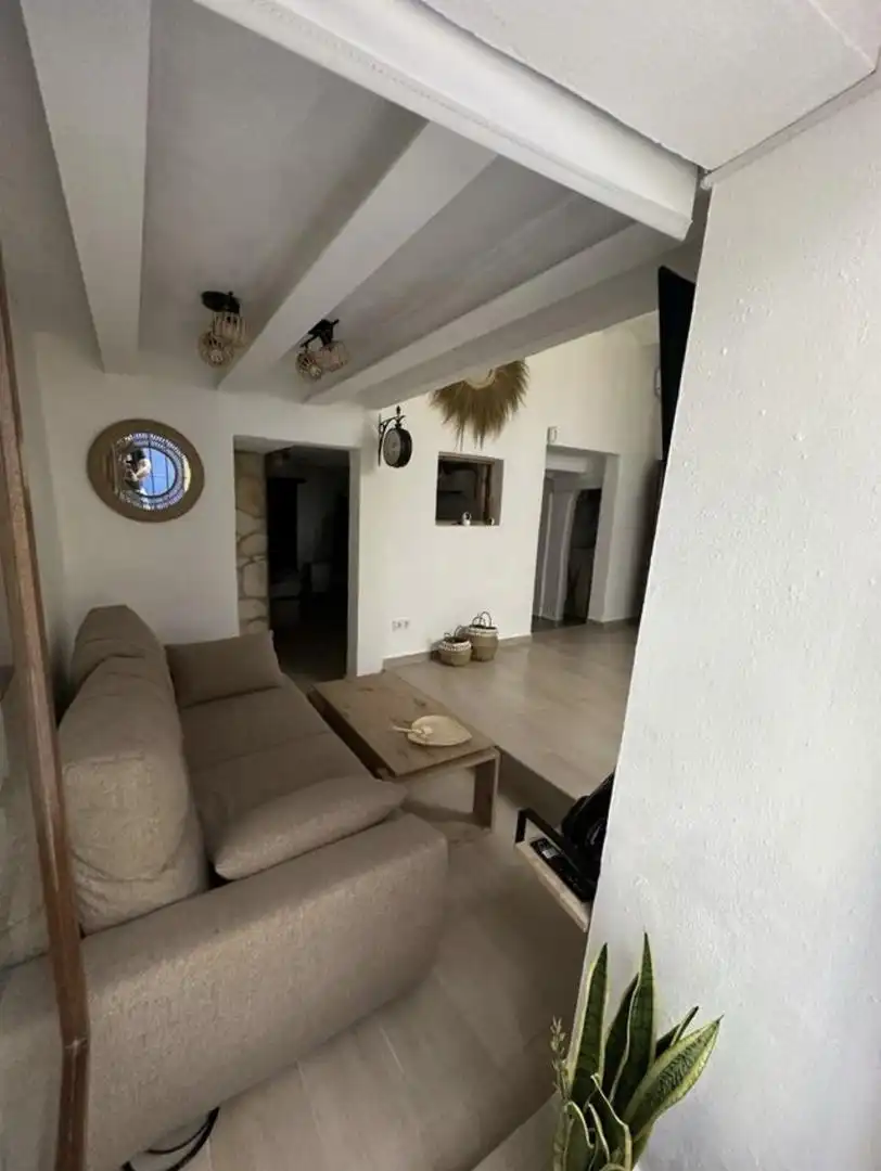 Ground floor for sale in Carrer de la Mare de Déu, 47, Dalt de la Vila - La Marina Living room of Ground floor for sale in Eivissa with Air Conditioner, Heating and Furnished