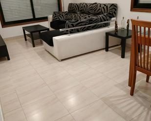 Sala d'estar de Dúplex en venda en Marín amb Aire condicionat, Calefacció i Parquet