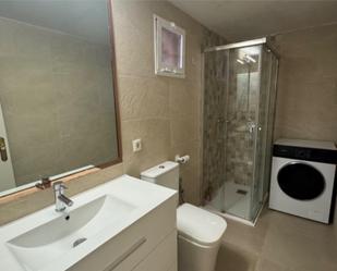 Bathroom of Flat for sale in Benidorm  with Swimming Pool