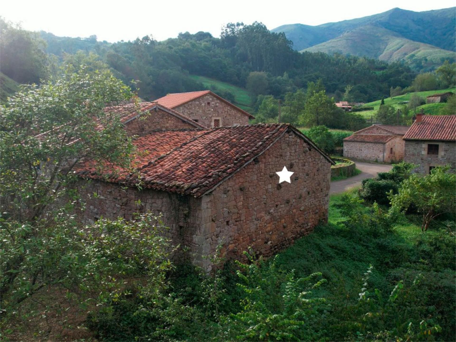 Vista exterior de Casa adosada en venda en Valdáliga