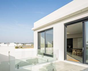 Terrassa de Casa o xalet en venda en Lepe amb Aire condicionat, Terrassa i Piscina