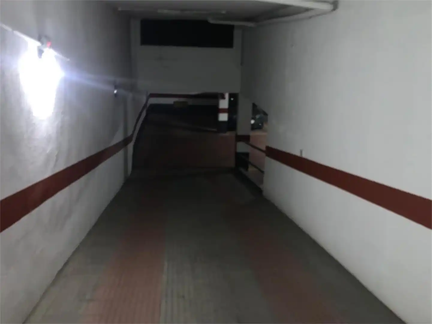 Garage zur Miete in Calle de Fernández de los Ríos, 34, Arapiles Garage zur Miete in Madrid