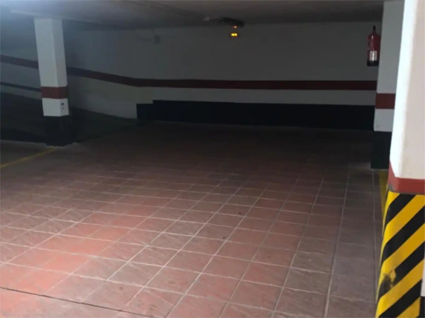 Garage zur Miete in Calle de Fernández de los Ríos, 34, Arapiles Garage zur Miete in Madrid