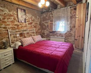 Schlafzimmer von Wohnungen miete in Alcolea de las Peñas mit Heizung, Möbliert und Ofen