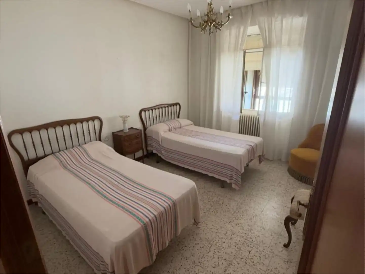 Piso en venta en Calle Don Quijote, 68, Socuéllamos Habitación de Piso en venta en Socuéllamos con Calefacción, Jardín privado y Terraza