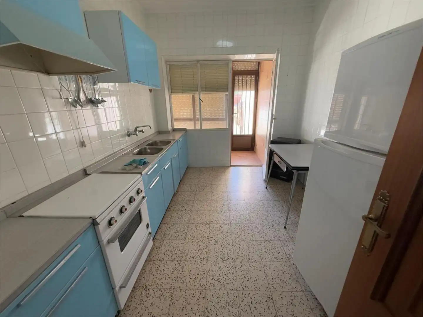 Piso en venta en Calle Don Quijote, 68, Socuéllamos Cocina de Piso en venta en Socuéllamos con Calefacción, Jardín privado y Terraza