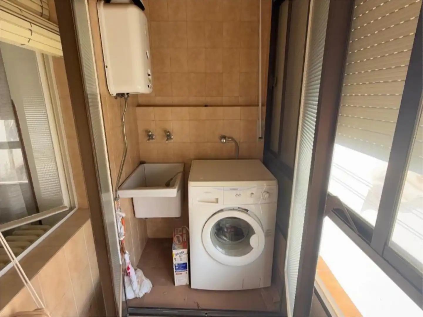 Piso en venta en Calle Don Quijote, 68, Socuéllamos Baño de Piso en venta en Socuéllamos con Calefacción, Jardín privado y Terraza