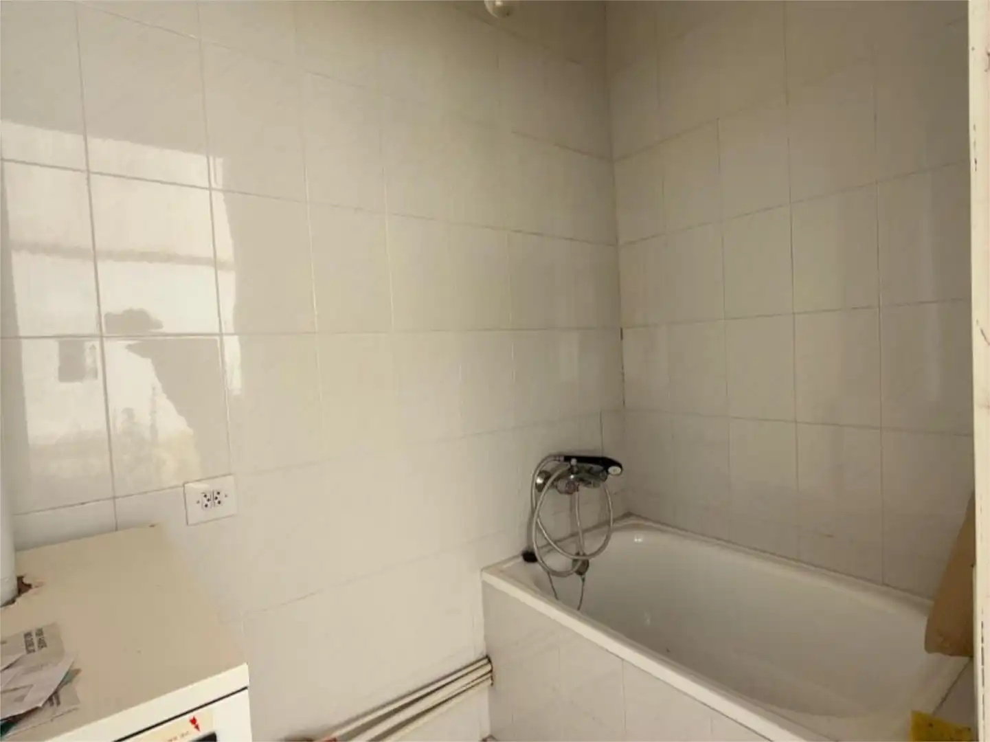 Piso en venta en Calle Don Quijote, 68, Socuéllamos Baño de Piso en venta en Socuéllamos con Calefacción, Jardín privado y Terraza