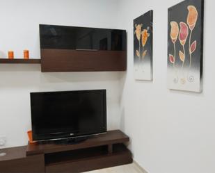 Living room of Flat to rent in Cartagena  with Air Conditioner, Heating and Parquet flooring