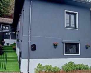 Vista exterior de Finca rústica en venda en Cudillero amb Terrassa