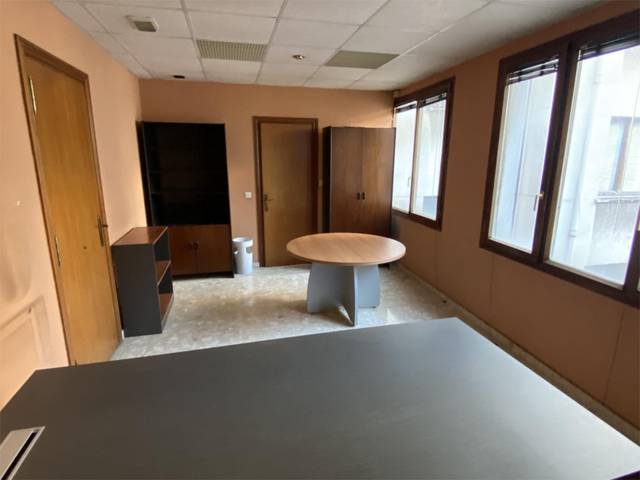 Oficina en Alquiler en Correos Kalea, 8 en Centro