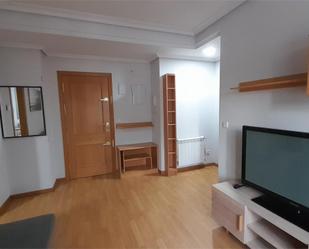 Living room of Flat to rent in Collado Villalba  with Heating, Parquet flooring and Furnished