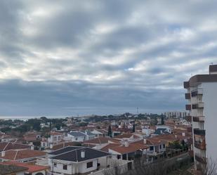 Vista exterior de Pis en venda en Almonte amb Jardí privat, Terrassa i Moblat