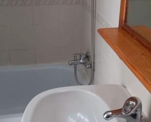 Bathroom of Flat for sale in Isla Cristina  with Air Conditioner and Terrace